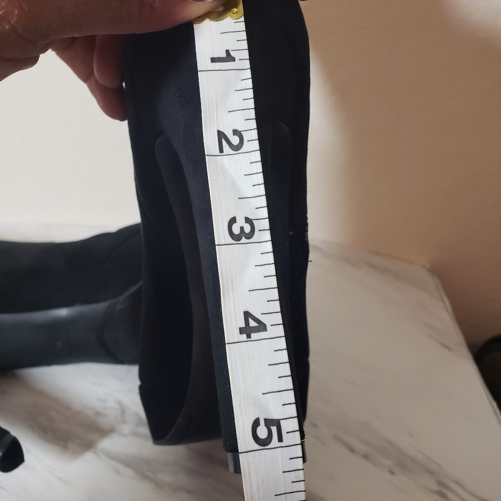 Guess Dejah Black Faux Suede Zip Platform Ankle Booties Sz 8.5M - Picture 12 of 13